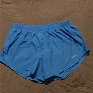 Nike Women’s Tempo Running Shorts EUC Medium